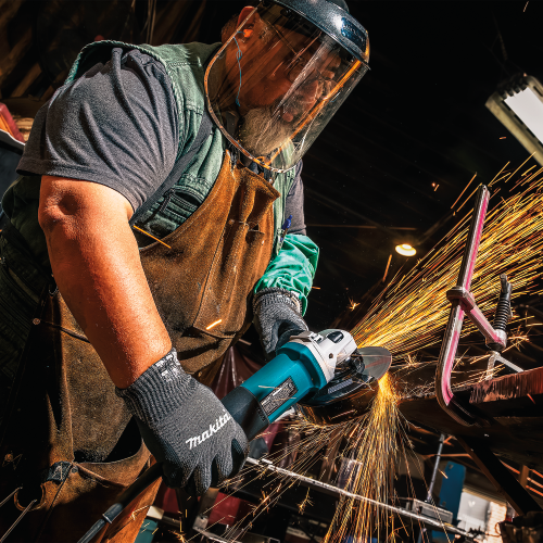 Makita 9566CVR Action Shot 4 - Thumbnail