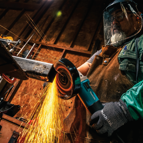 Makita 9566CVR Action Shot 2 - Thumbnail