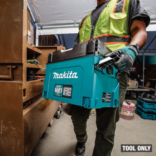 Makita BCC02 Action Shot (carrying tool only) - Thumbnail