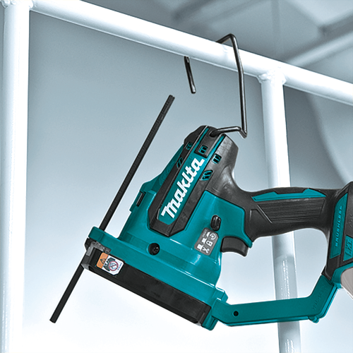 Makita CS01Z Feature Shot (Hook On Bar) - Thumbnail
