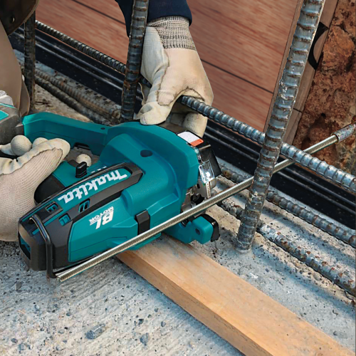 Makita CS01Z Action Shot 4 - Thumbnail