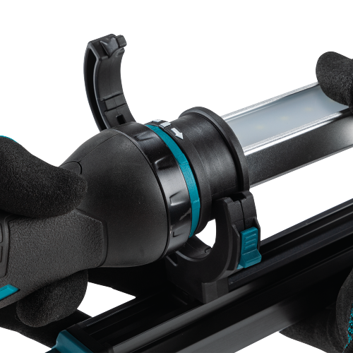 Makita DML818 Feature Shot (hanging clamp latch 2) - Thumbnail