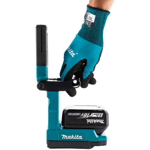 Makita DML819 Feature Shot (ergonomics open with 5.0ah) - Thumbnail