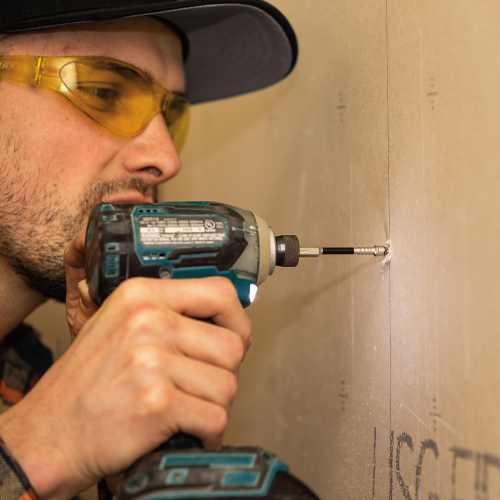 Makita E-01177 Actions Shot 2 - Thumbnail
