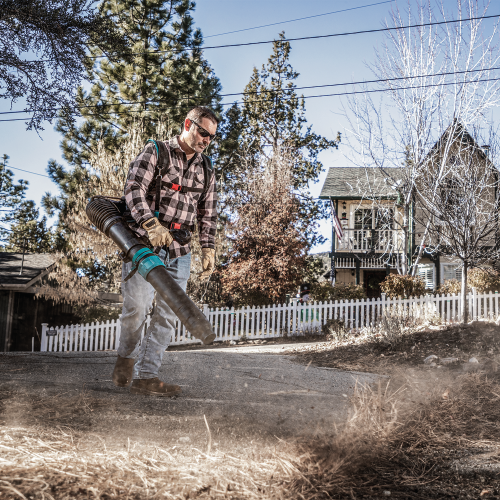 Makita GBU04E Action Shot 8 - Thumbnail