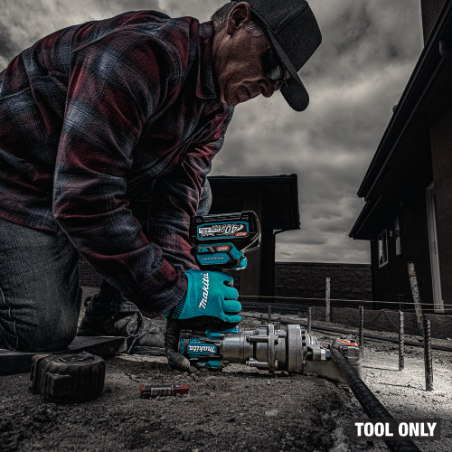 Makita GCS01ZK Action Shot 4 - Thumbnail