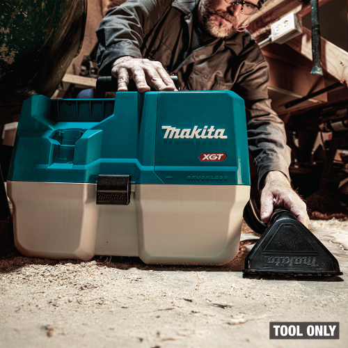 Makita GCV14Z Action Shot 1 - Thumbnail
