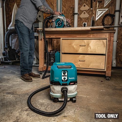 Makita GCV02ZU Action Shot 1 - Thumbnail