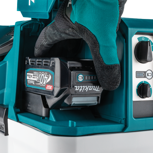 Makita GCV14Z Feature Shot (battery insert) - Thumbnail