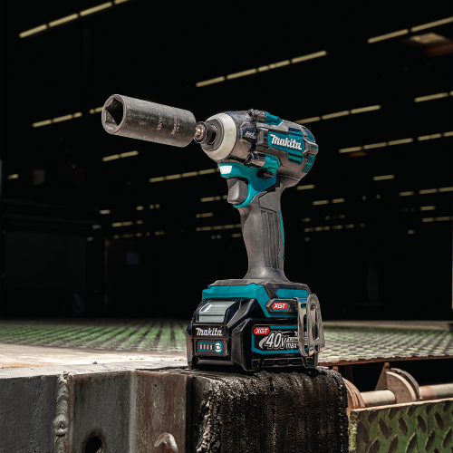 Makita GDT04D Beauty Shot (commercial space 2) - Thumbnail