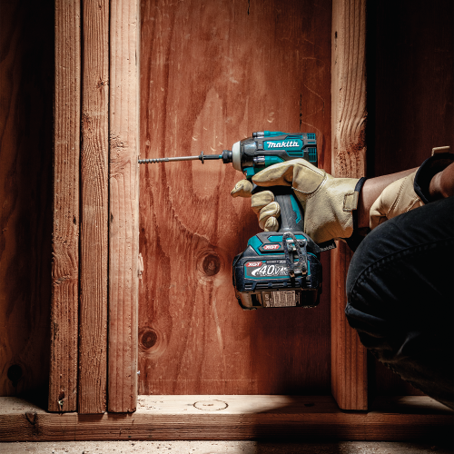 Makita GDT04D Action Shot (rescon framing 3) - Thumbnail