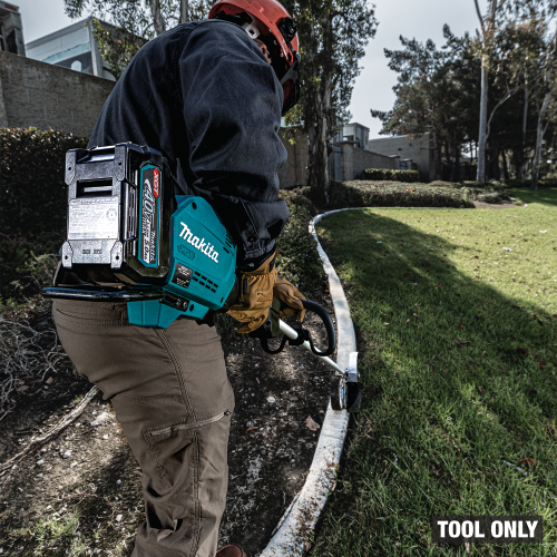 Makita GEU01Z Action Shot 4 (no battery ghosting) - Thumbnail