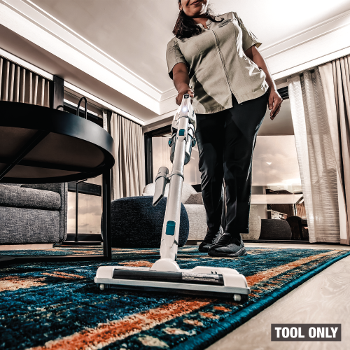 Makita GLC04Z Action Shot 1 - Thumbnail