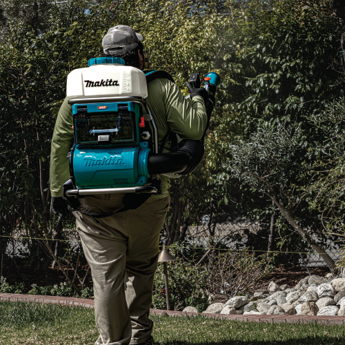 Makita GMP01PL Action Shot 4 - Thumbnail