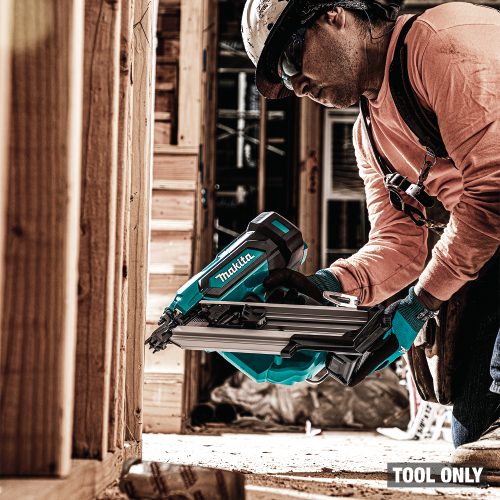 Makita GNB01Z Action Shot 1 - Thumbnail