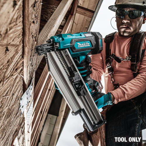 Makita GNB02Z Action Shot 9 - Thumbnail