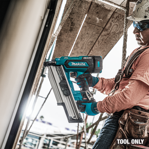 Makita GNB02Z Action Shot 15 - Thumbnail