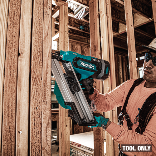 Makita GNB01Z Action Shot 10 - Thumbnail