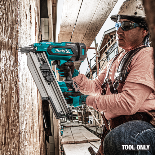 Makita GNB02Z Action Shot 4 - Thumbnail