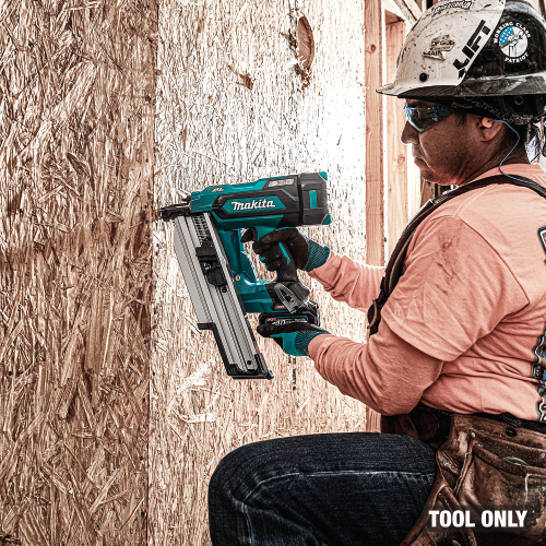 Makita GNB02Z Action Shot 6 - Thumbnail