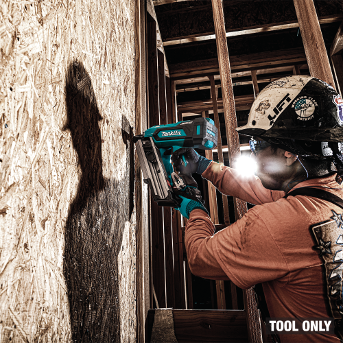 Makita GNB01Z Action Shot 2 - Thumbnail