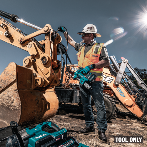 Makita GPG01Z Action Shot 2 - Thumbnail