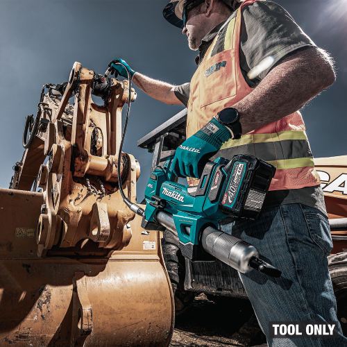 Makita GPG01Z Action Shot 5 - Thumbnail