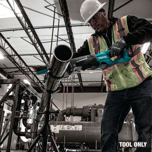Makita GRJ03Z Action Shot 8 (5inch pipe) - Thumbnail