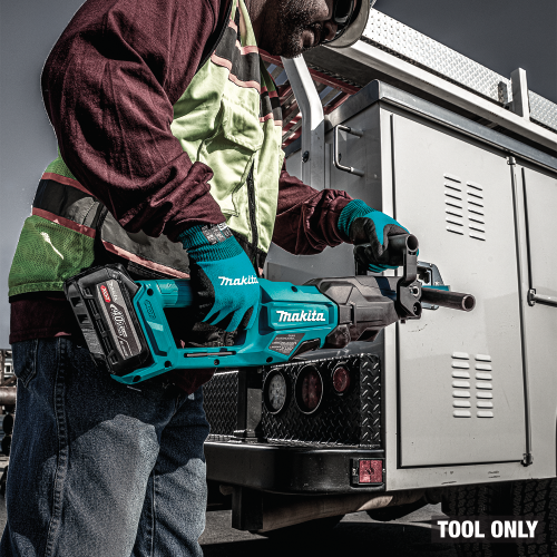 Makita GRJ03Z Action Shot 5 (1inch pipe) - Thumbnail