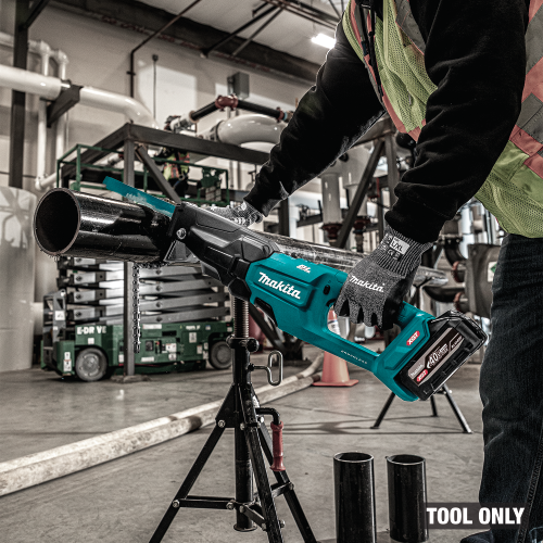 Makita GRJ03Z Action Shot 16 - Thumbnail