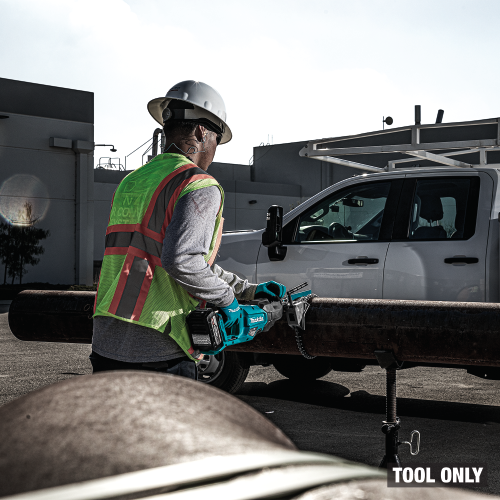 Makita GRJ03Z Action Shot 2 (8inch pipe) - Thumbnail