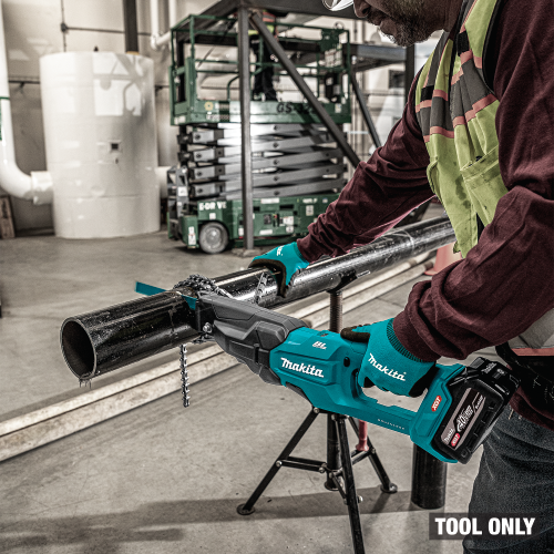 Makita GRJ03Z Action Shot 9 (5inch pipe) - Thumbnail