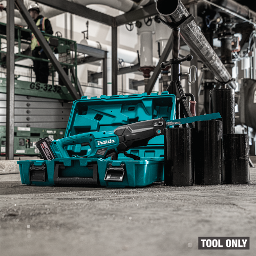 Makita GRJ03Z Beauty Shot 1 (with BL4040F 2) - Thumbnail