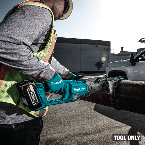 Makita GRJ03Z Action Shot 1 (8inch pipe) - Thumbnail