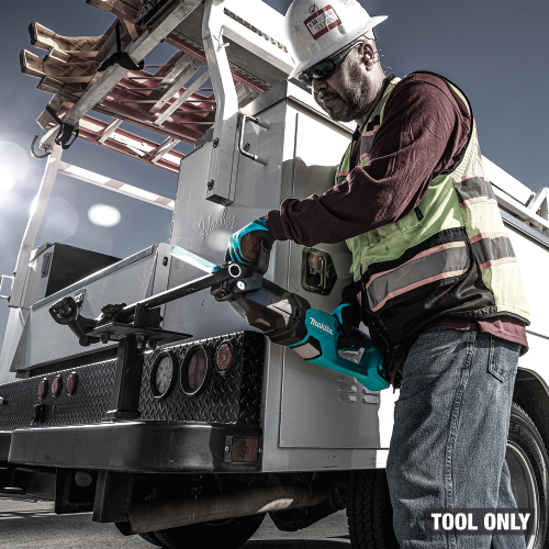 Makita GRJ03Z Action Shot 4 (1inch pipe) - Thumbnail
