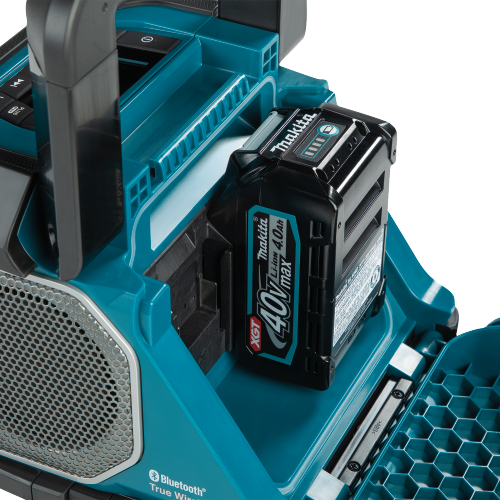 Makita GRM05 Feature Shot (battery compartment)  - Thumbnail