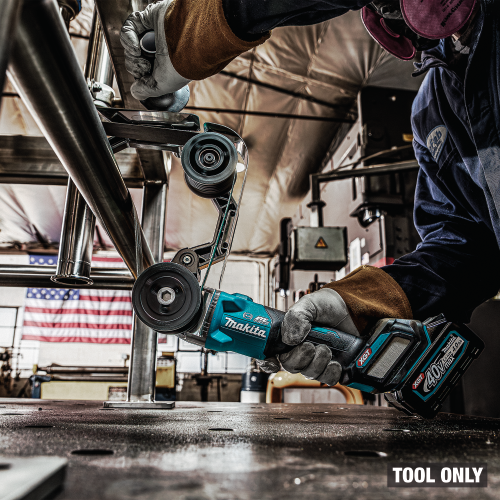 Makita GSB02Z Action Shot 8 (stainless steel) - Thumbnail