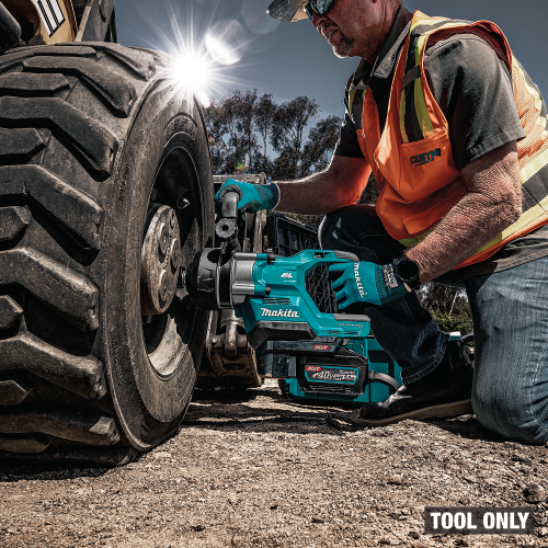 Makita GWT09Z Action Shot 1 - Thumbnail
