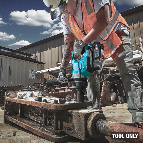 Makita GWT09Z Action Shot 9 - Thumbnail