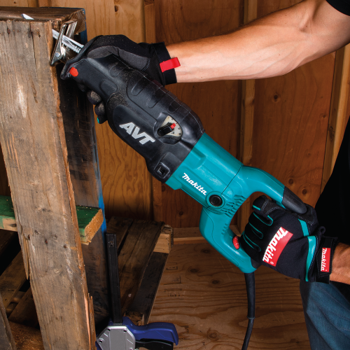 Makita JR3070CTHZ Action Shot 2 - Thumbnail
