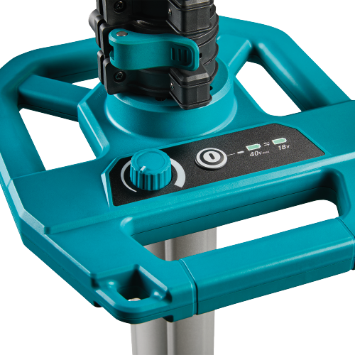 Makita ML014G Feature Shot (control panel) - Thumbnail