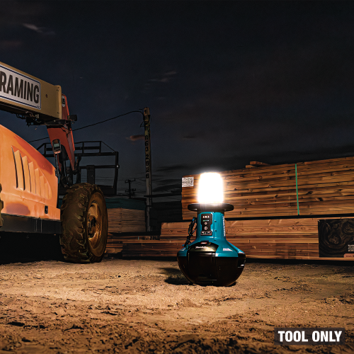 Makita ML010G Action Shot 1 - Thumbnail