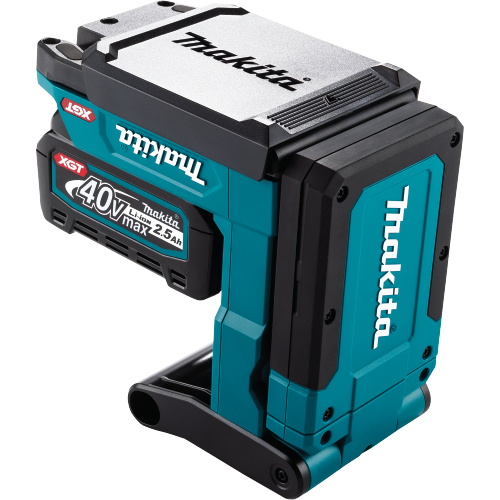 Makita ML013 Feature Shot (closed sliding cover for mag and hook) - Thumbnail