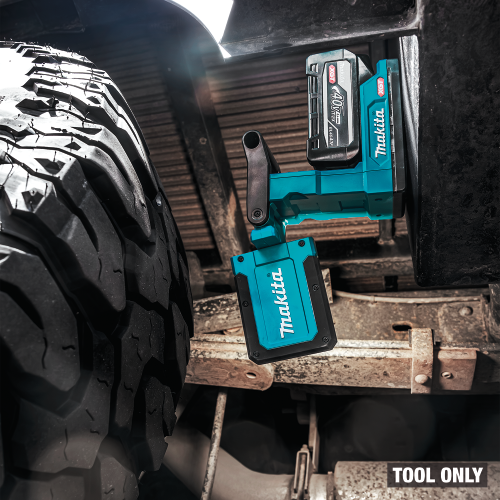 Makita ML013 Action Shot 5 - Thumbnail