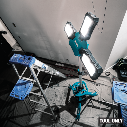 Makita ML014G Action Shot 8 - Thumbnail
