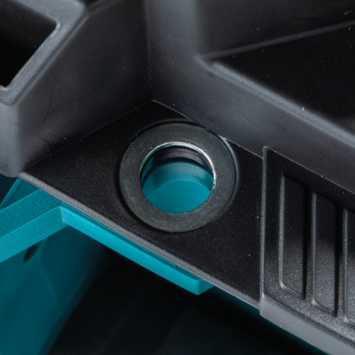 Makita T-90015 Feature Shot (padlock eyelet) - Thumbnail