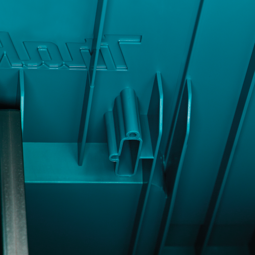Makita T-90233 Feature Shot (air tag holder) - Thumbnail