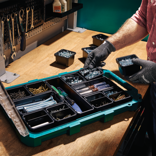 Makita T-92271 Action Shot 1 - Thumbnail