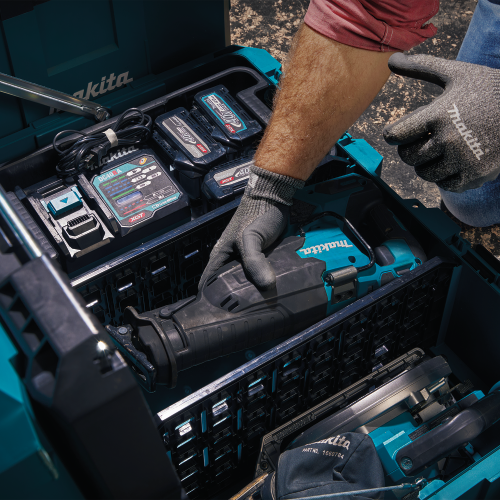 Makita T-92047 Action Shot 2 - Thumbnail