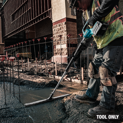Makita VL001GZ Action Shot 2 - Thumbnail